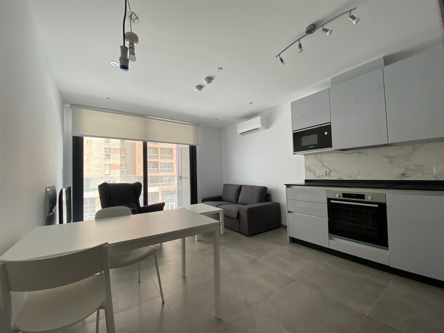 Image of Apartment - 1 Bathrooms for Rental in E1-Gibraltar, Image 1